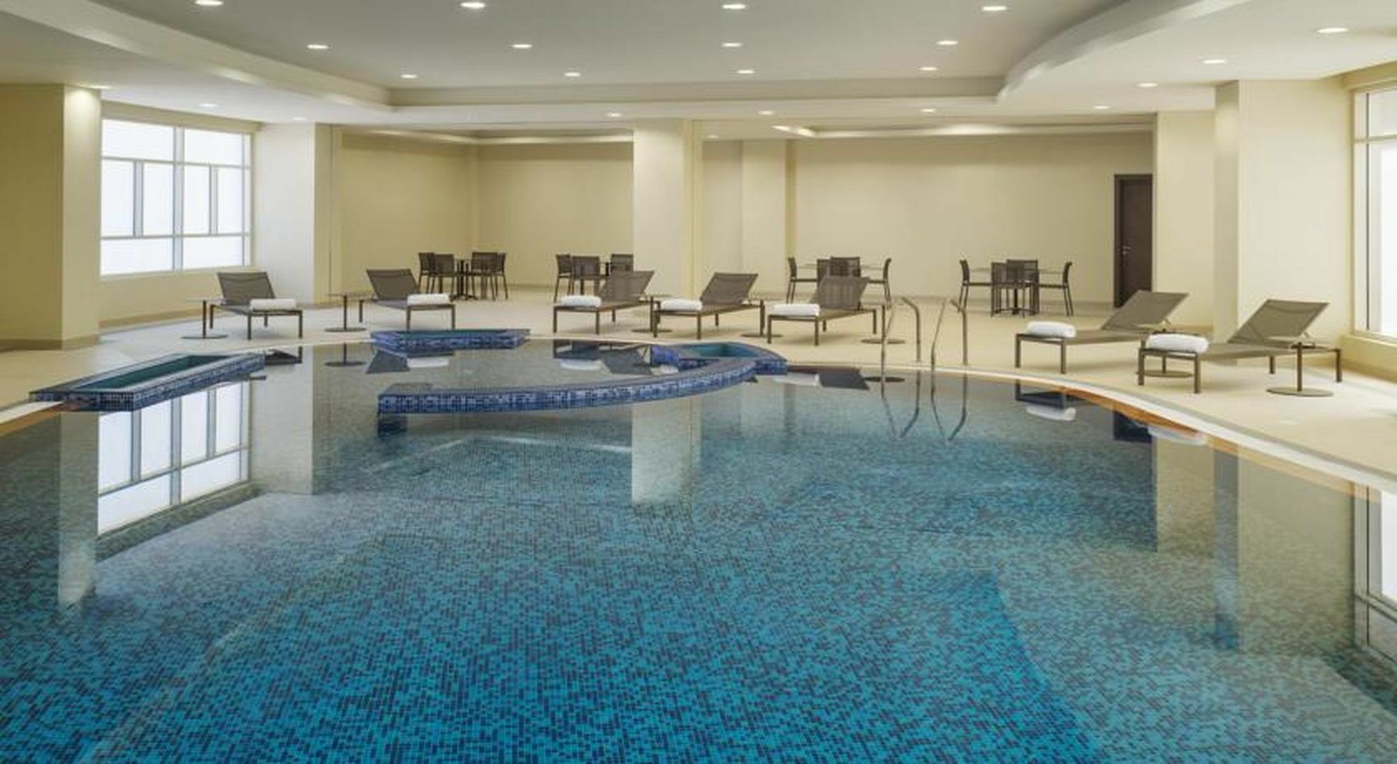 Millennium Hail Hotel Ha'il Exterior foto The swimming pool at the hotel