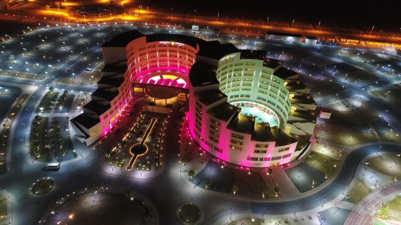Millennium Hail Hotel Ha'il Exterior foto Aerial view of the complex